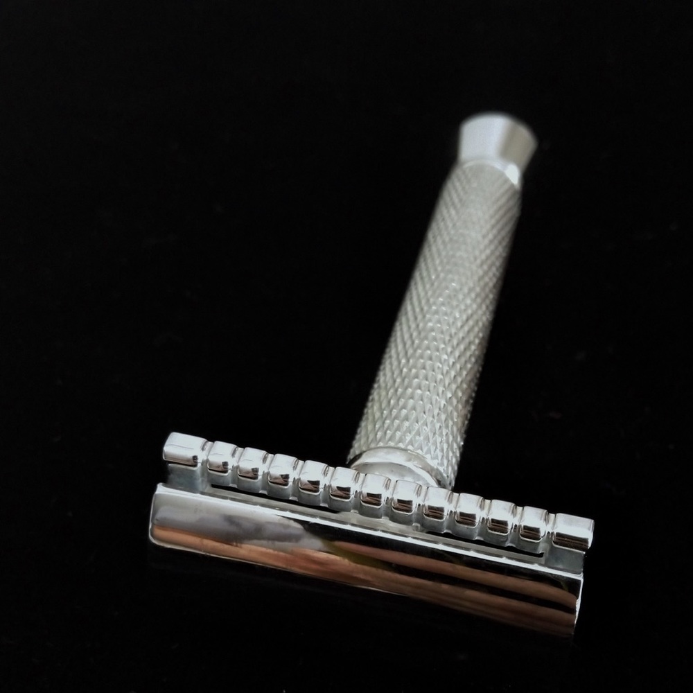 Vintage Stainless Single Blade Razor